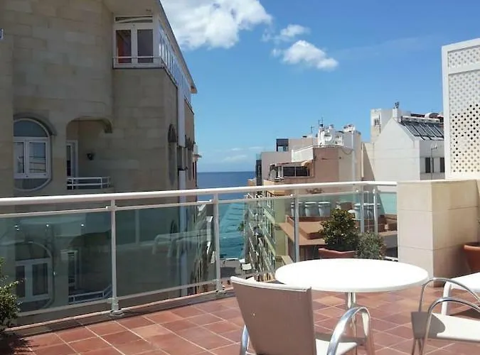 Apartmán Espectacular Atico Con Terraza A 50 Mt Playa Canteras Las Palmas de Gran Canaria